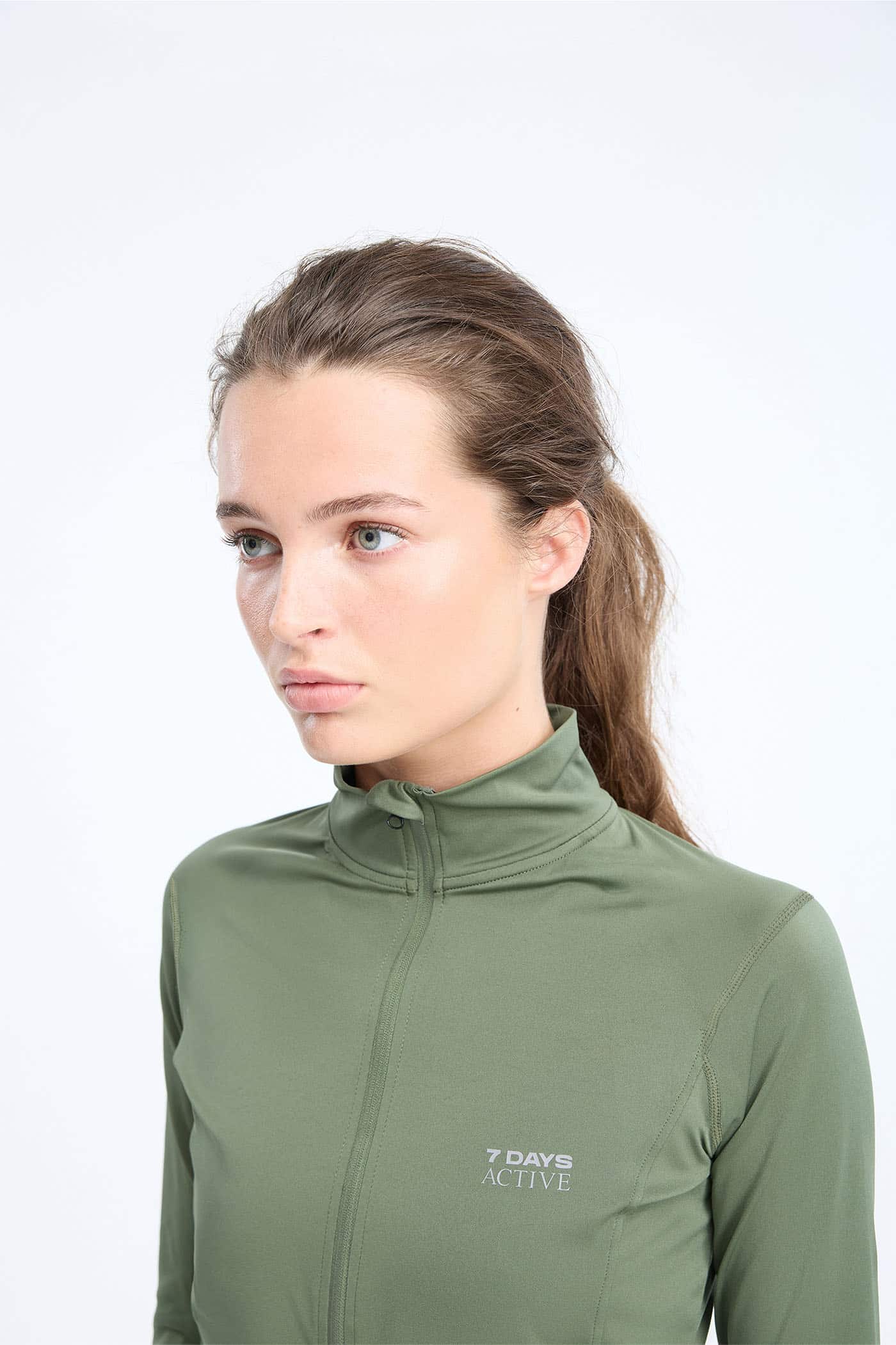 7daysActive_Training-zip-top-dark-olive_4