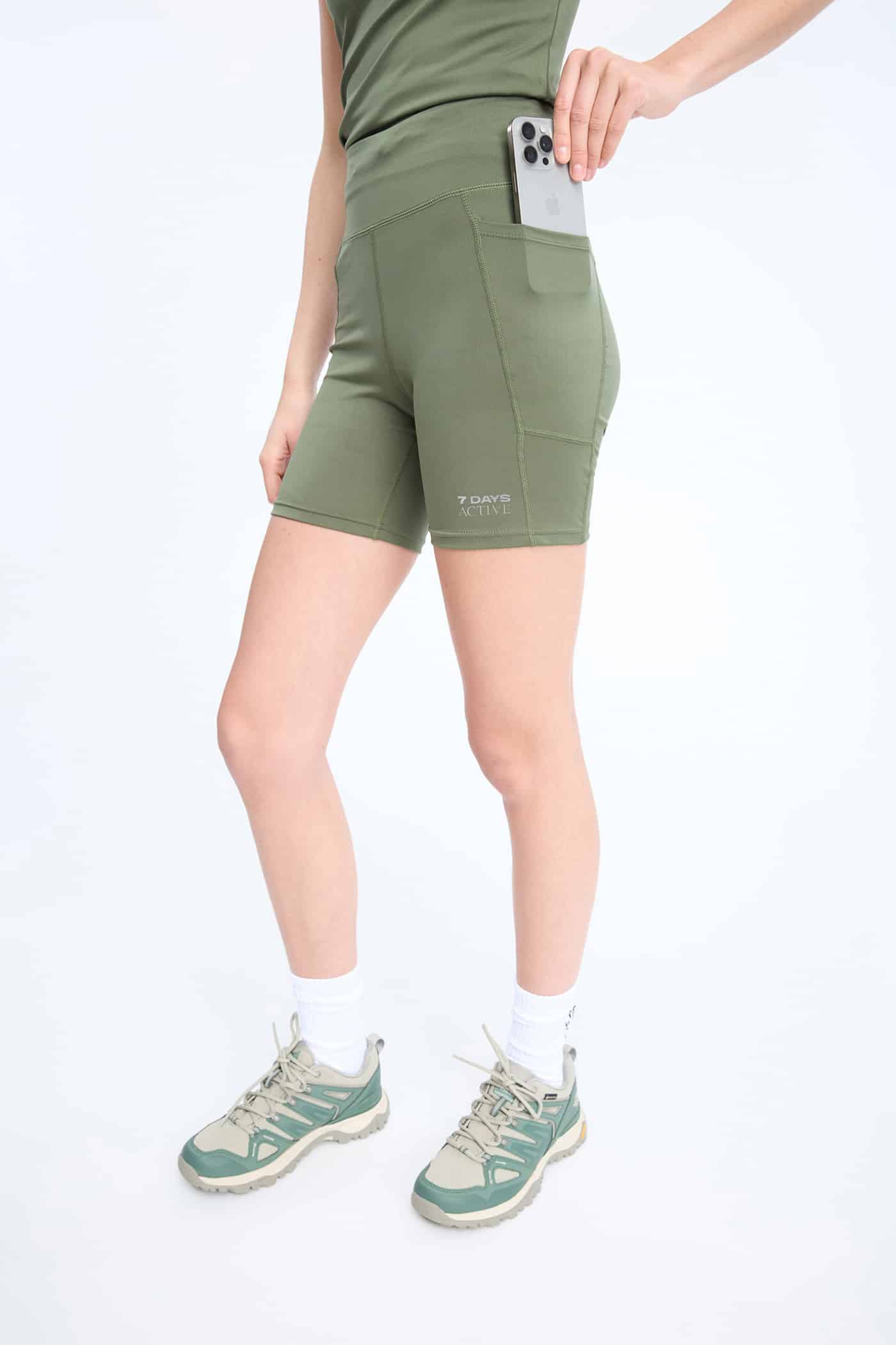 7daysActive_perf-shorts-dark-olive_4