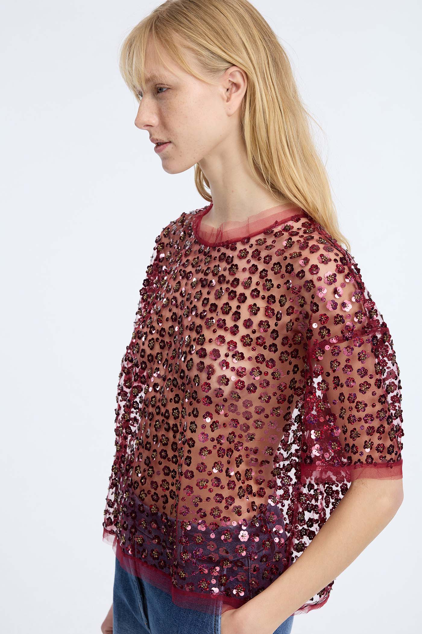 Munthe_Caralee-top_3