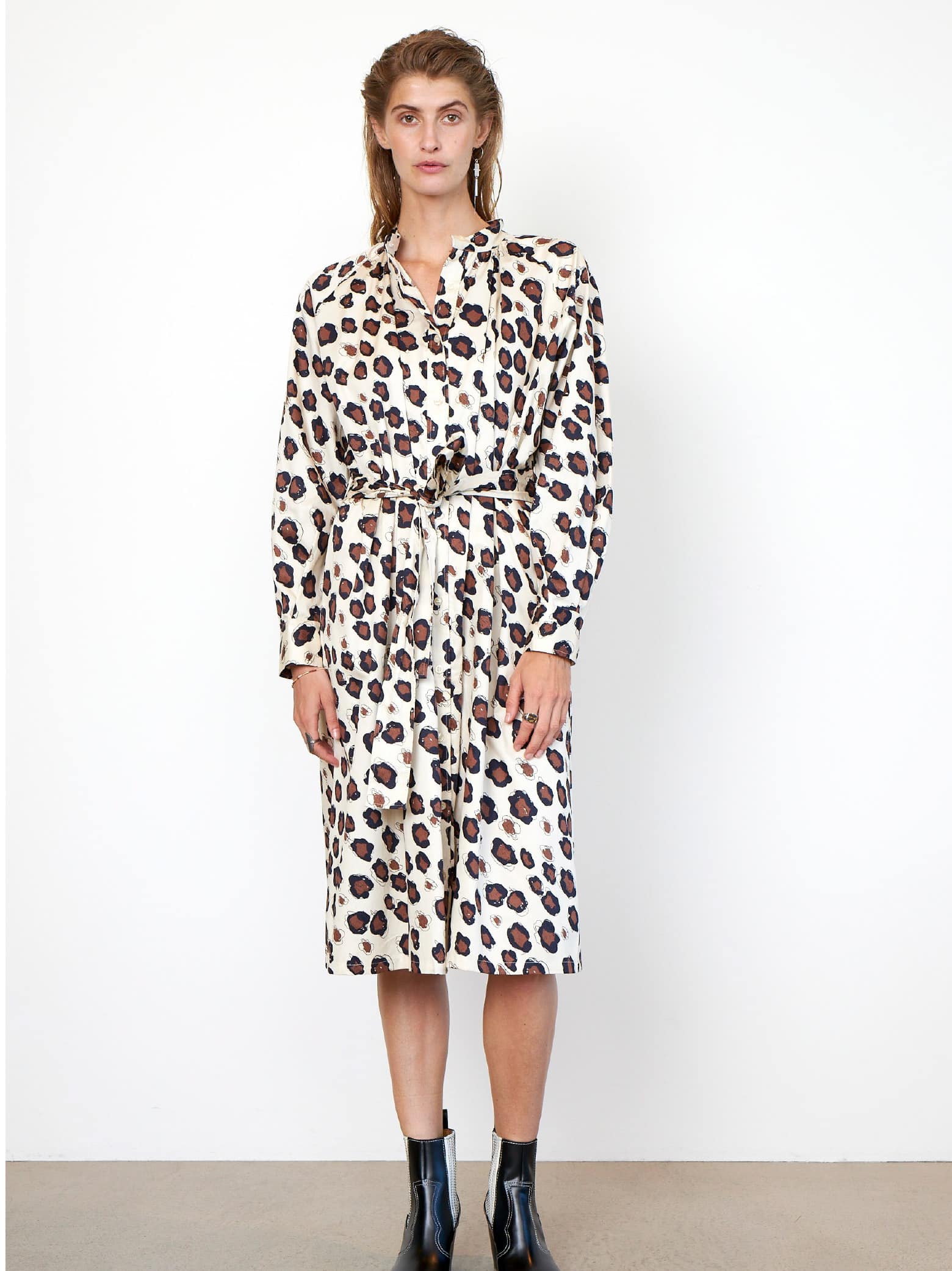 Second-Female_DAISIES-DRESS-2