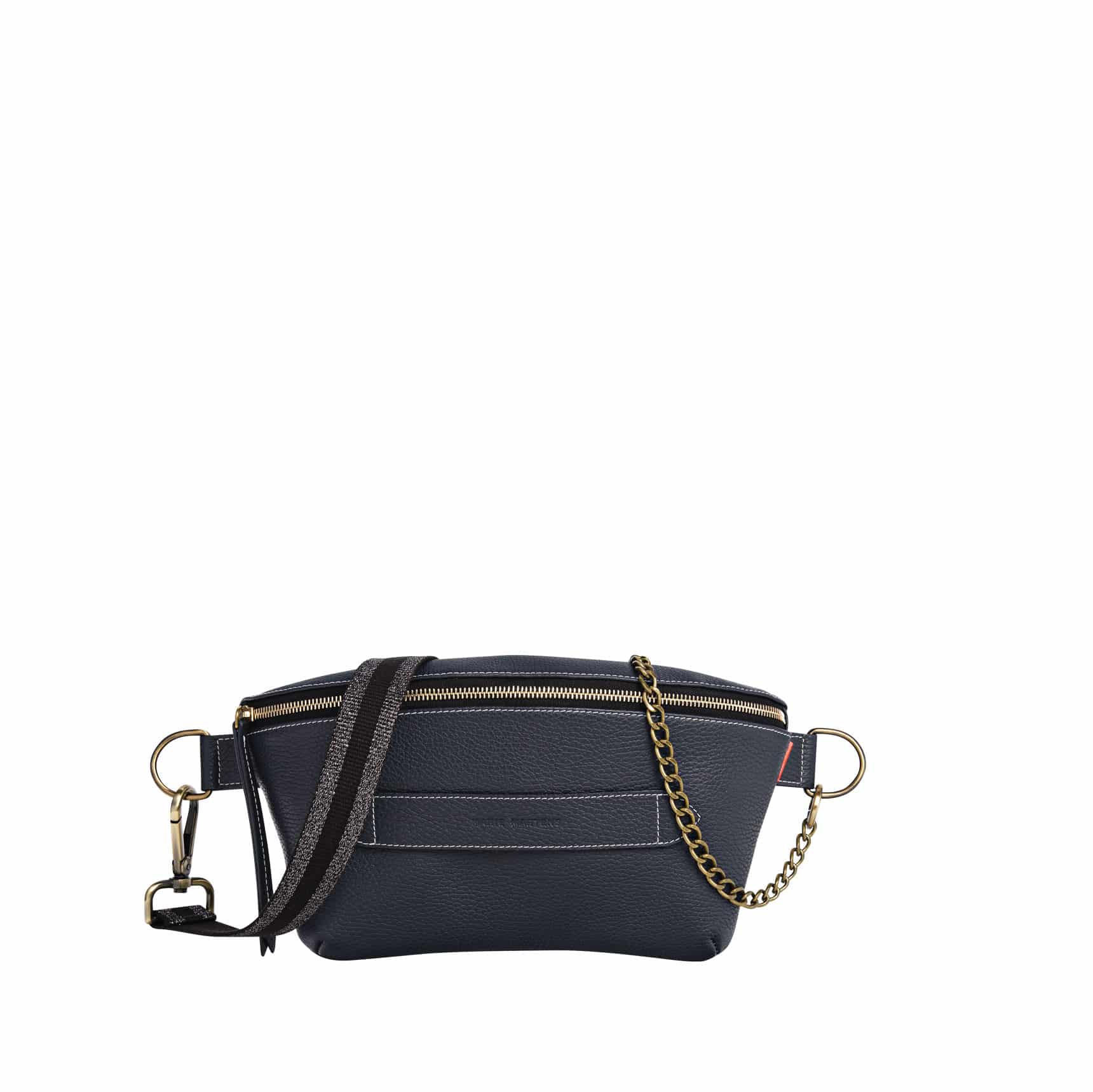 Marie_Martens_CoachellaXL_Navy_Grained_390€_1
